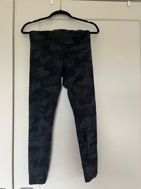 lululemon athletica Black & Charcoal Camo Leggings